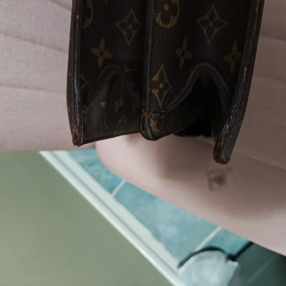 Louis Vuitton Brown Monogram Men's Briefcase - Picture 8 of 15